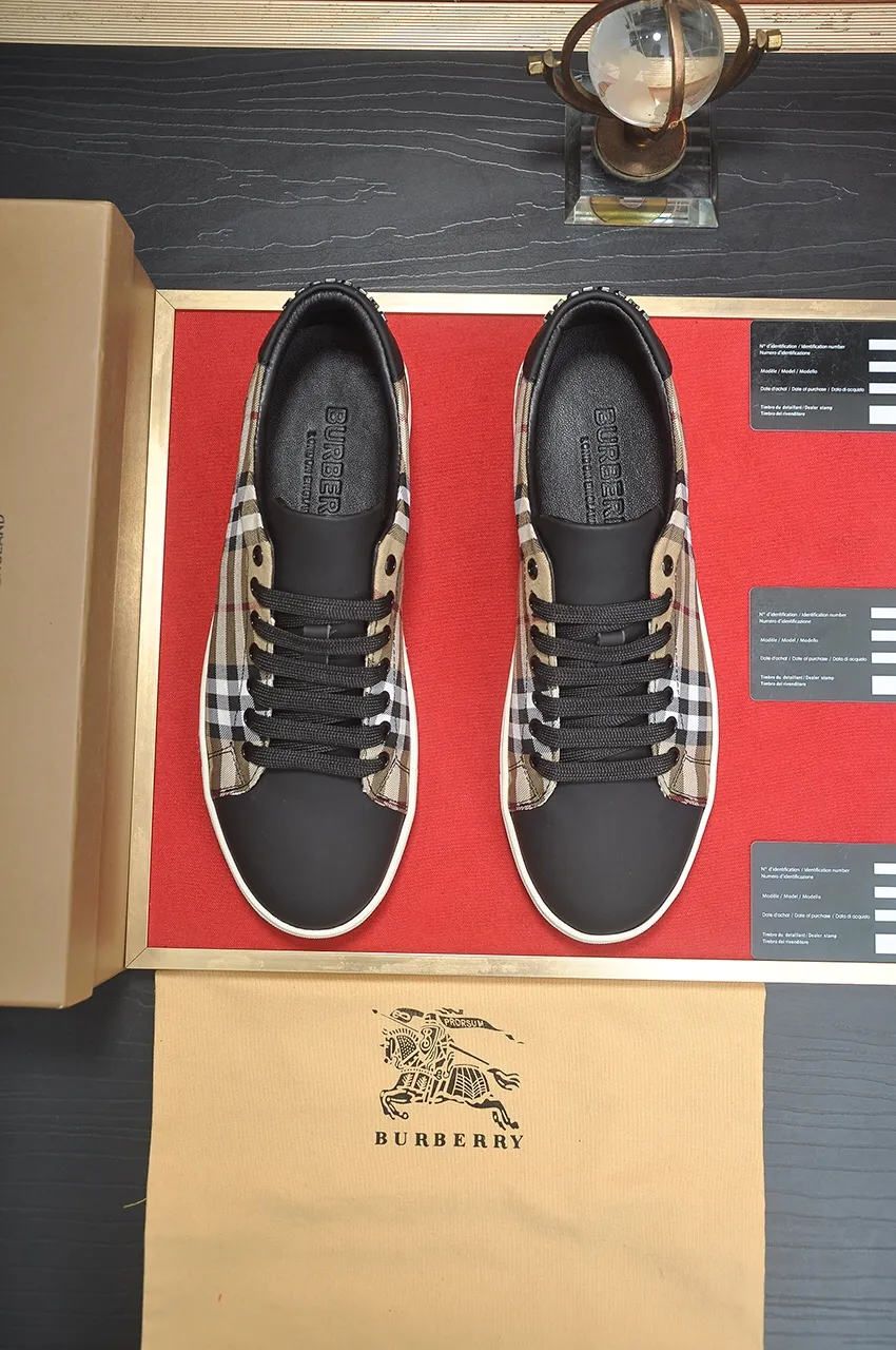 Men's shoes💰480💶[Burberry] (cowhide lining) classic low-top sneakers｜Imported cowhide with classic plaid fabric｜Cow leather lining｜Original outsole｜Fine workmanship and comfortable to wear Size: 38-44 (customized at 45)